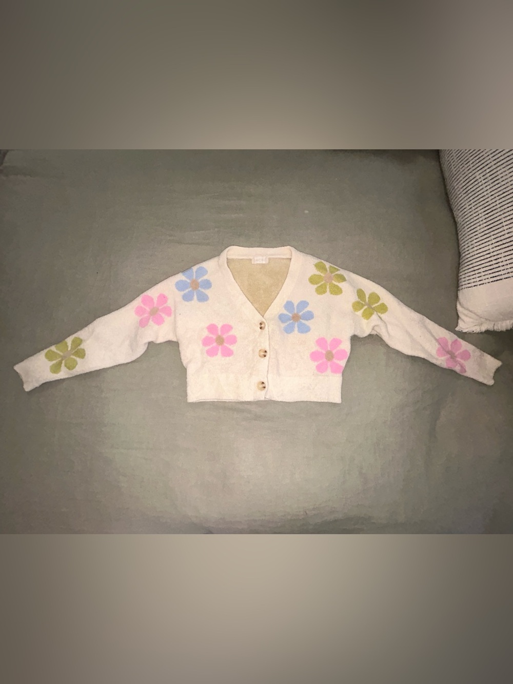 Sweater - Picture 3 of 4
